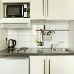 Pick A Flat\'S Apartments In Batignolles - Rue Biot